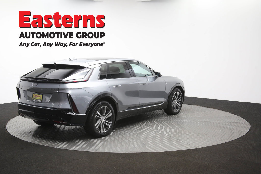 Used 2024 Cadillac Lyriq Luxury AWD/4WD image 47