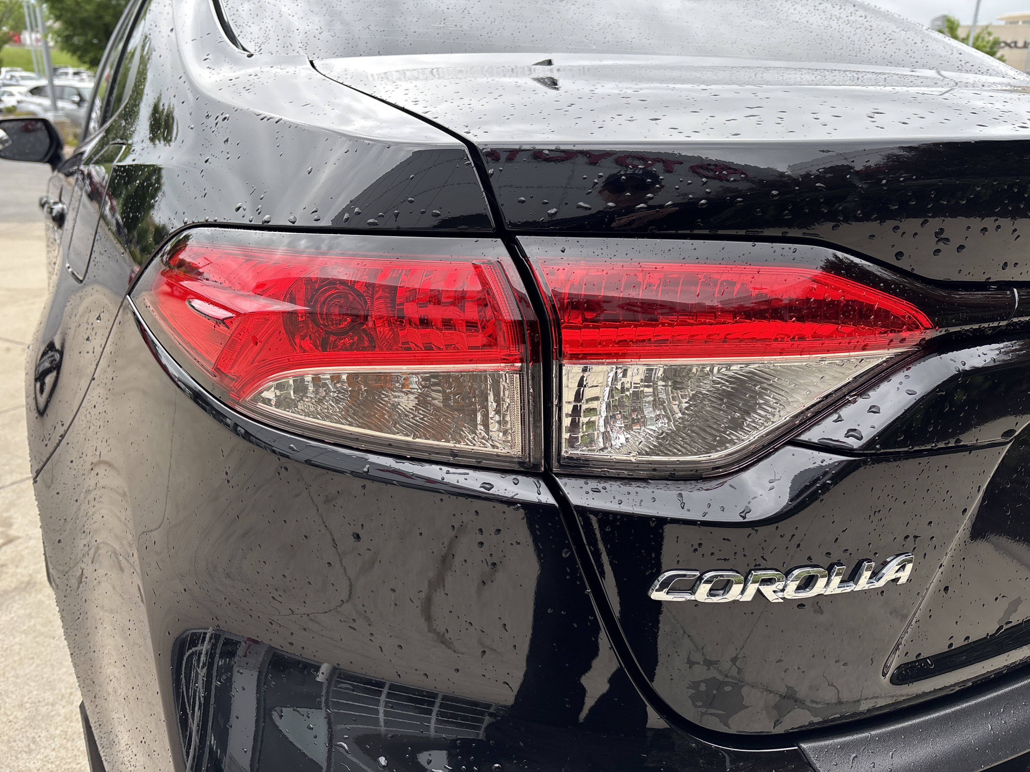 Used 2025 Toyota Corolla LE FWD image 15