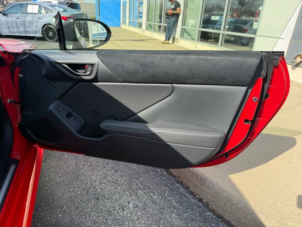 Used 2025 Toyota GR86 Premium w/ Performance Package image 37