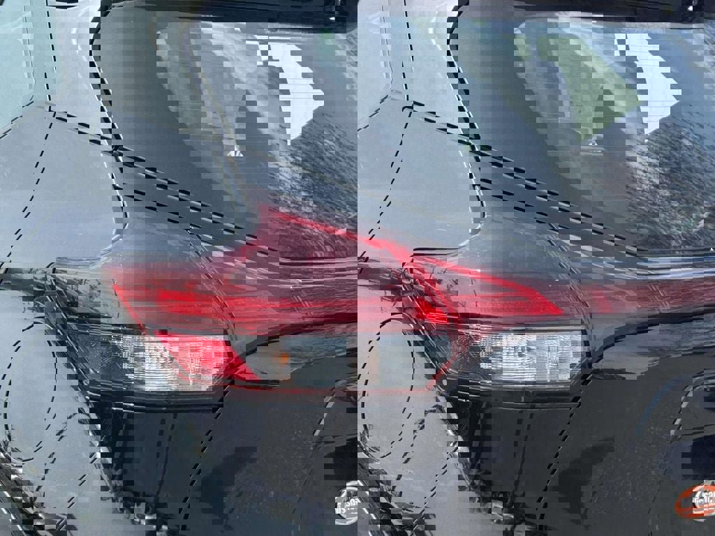 Certified 2024 Nissan Kicks SV image 9