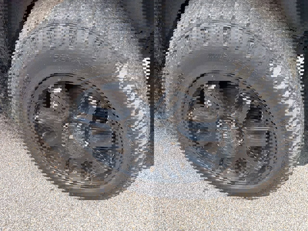 Used 2021 Toyota Tundra SR5 w/ SR5 Leather Package RWD image 4