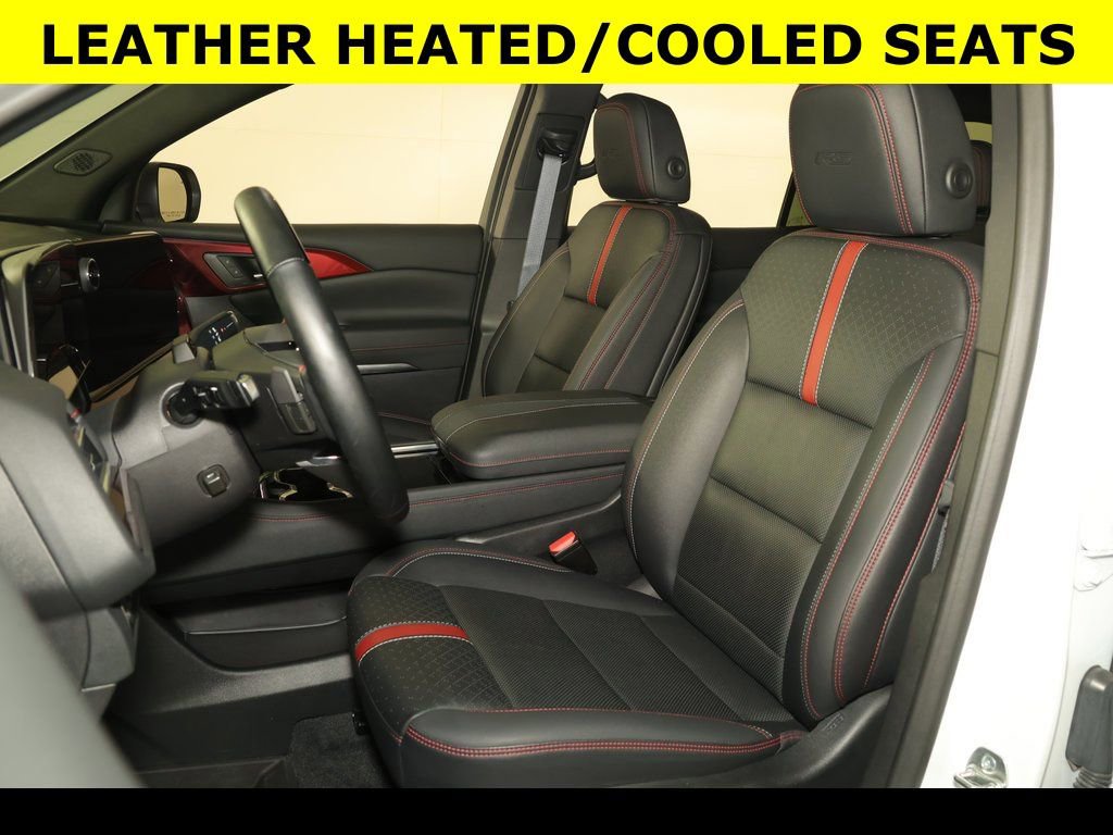 Used 2024 Chevrolet Traverse RS w/ LPO, Floor Liner Package image 5