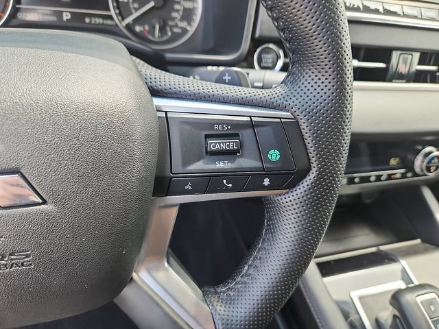 Used 2024 Mitsubishi Outlander SE AWD/4WD image 17