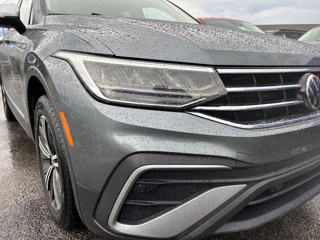 Used 2024 Volkswagen Tiguan Wolfsburg Edition FWD image 2