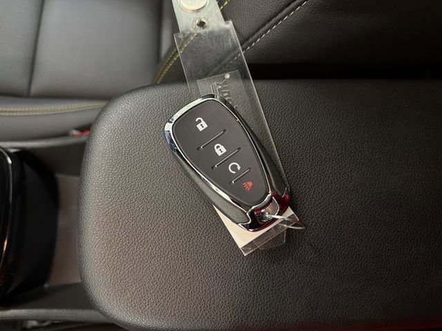 Used 2025 Chevrolet Trax ACTIV w/ Sunroof Package image 31