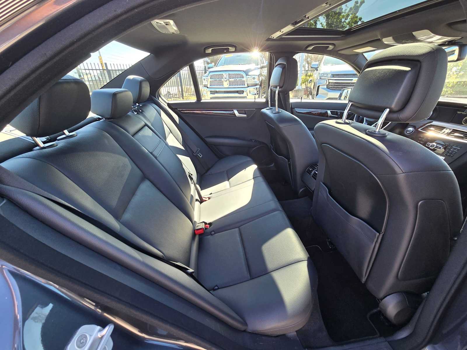 Used 2014 Mercedes-Benz C 250 Sedan image 12