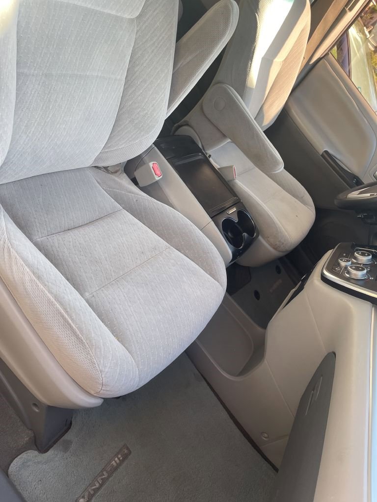 Used 2017 Toyota Sienna LE image 19