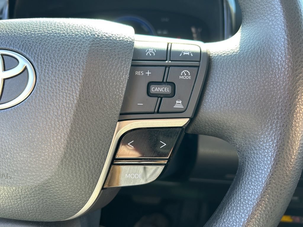 Used 2025 Toyota Camry LE FWD image 26