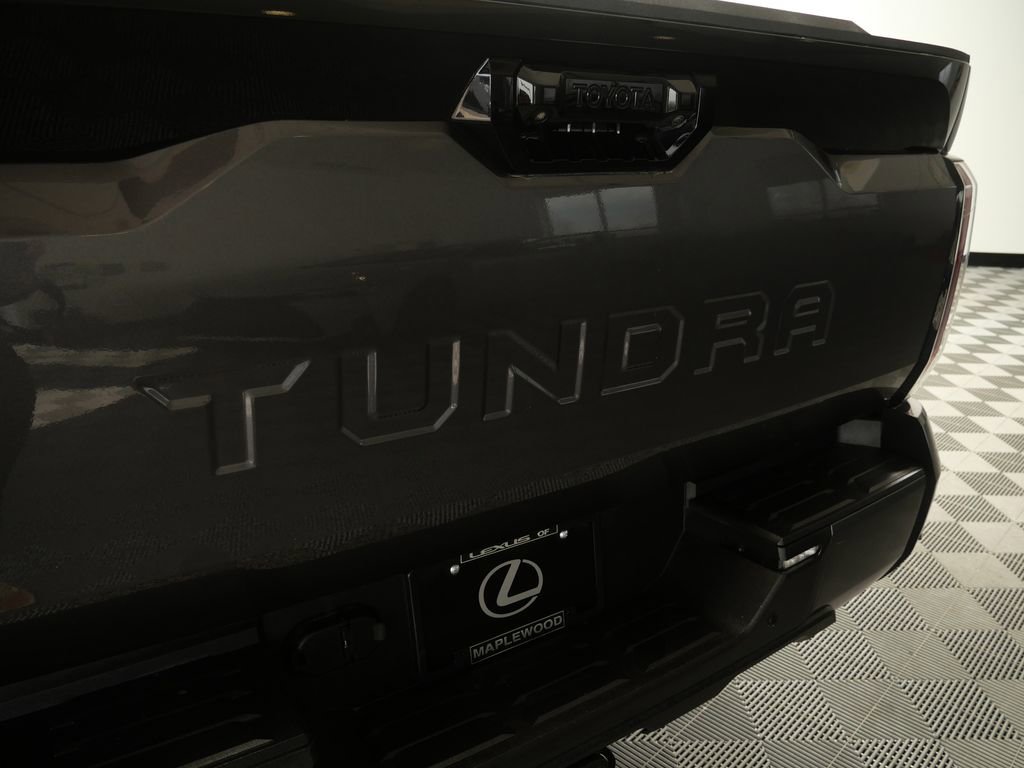 Used 2024 Toyota Tundra Platinum AWD/4WD image 9