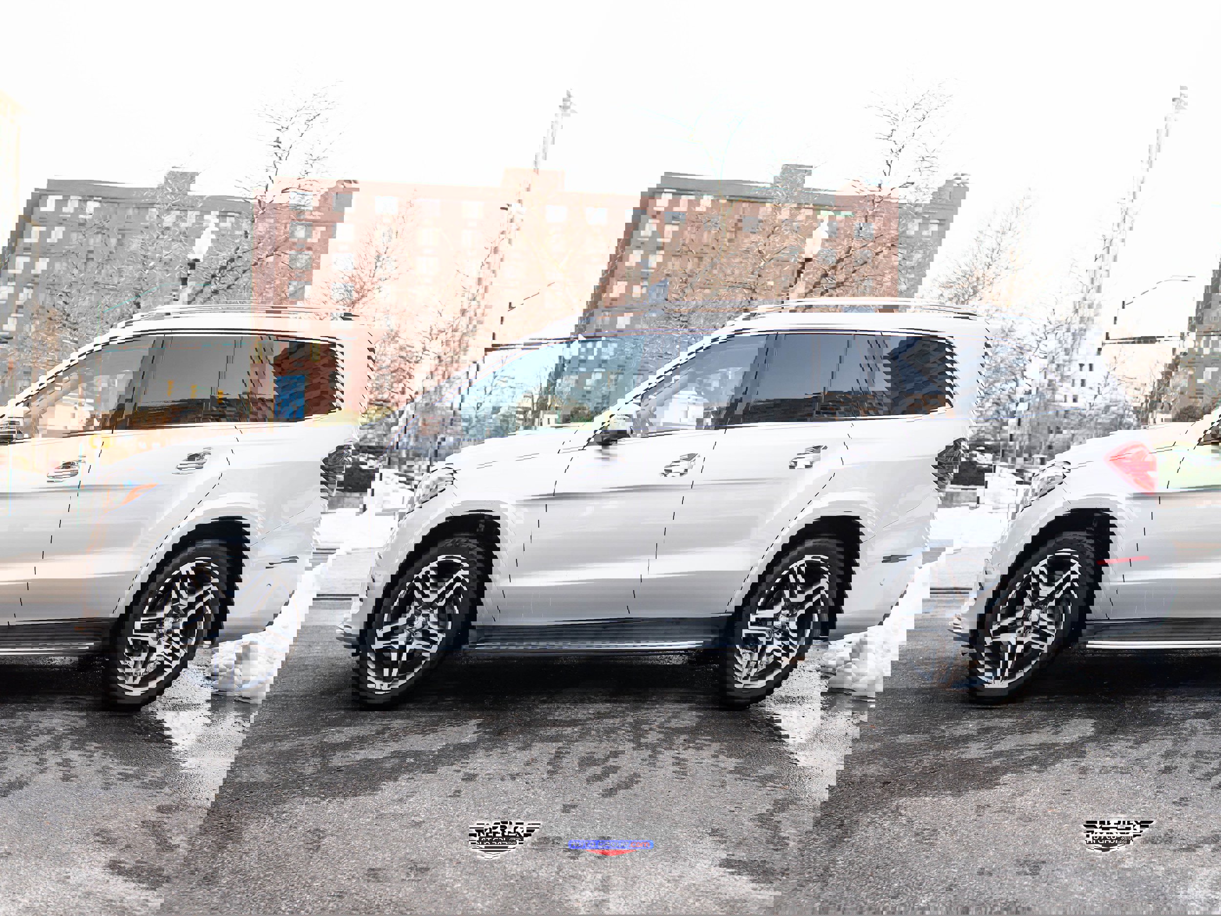 Used 2017 Mercedes-Benz GLS 550 550 4MATIC image 4