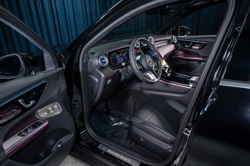 Certified 2026 Mercedes-Benz GLC 300 4MATIC image 12