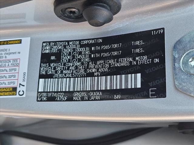Used 2020 Toyota 4Runner TRD Off-Road Premium AWD/4WD image 25
