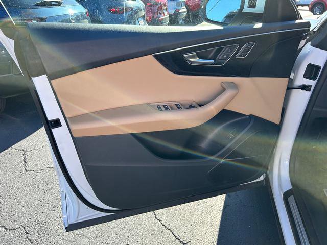 Used 2019 Audi Q8 Premium Plus w/ Premium Plus image 9