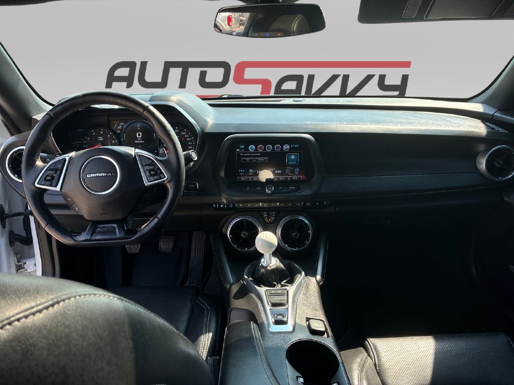 Used 2017 Chevrolet Camaro SS RWD image 18