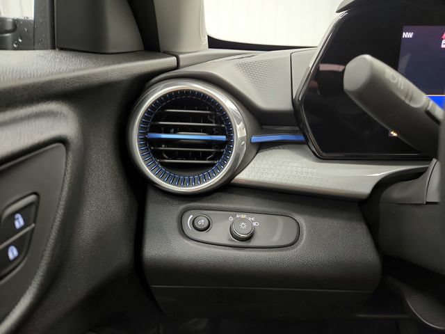 New 2026 Chevrolet Trax LT w/ Driver Confidence Package FWD image 27