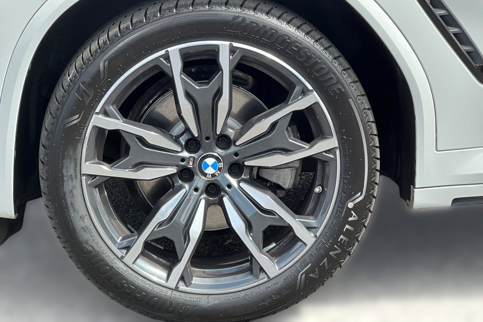 Certified 2023 BMW X4 xDrive30i w/ M Sport Package AWD/4WD image 12