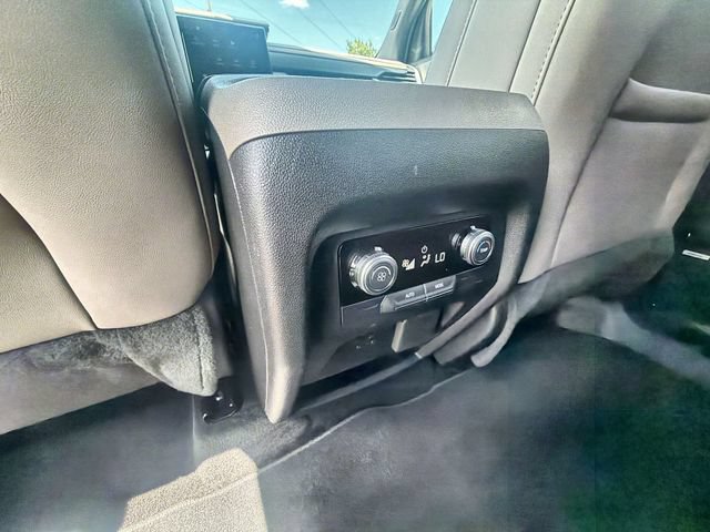 Certified 2026 GMC Acadia Elevation w/ Elevation Premium Package FWD image 20