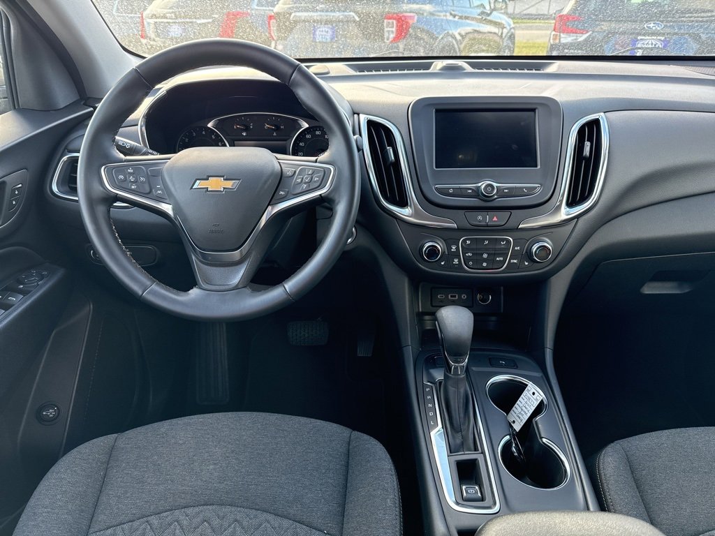 Used 2024 Chevrolet Equinox LT image 2