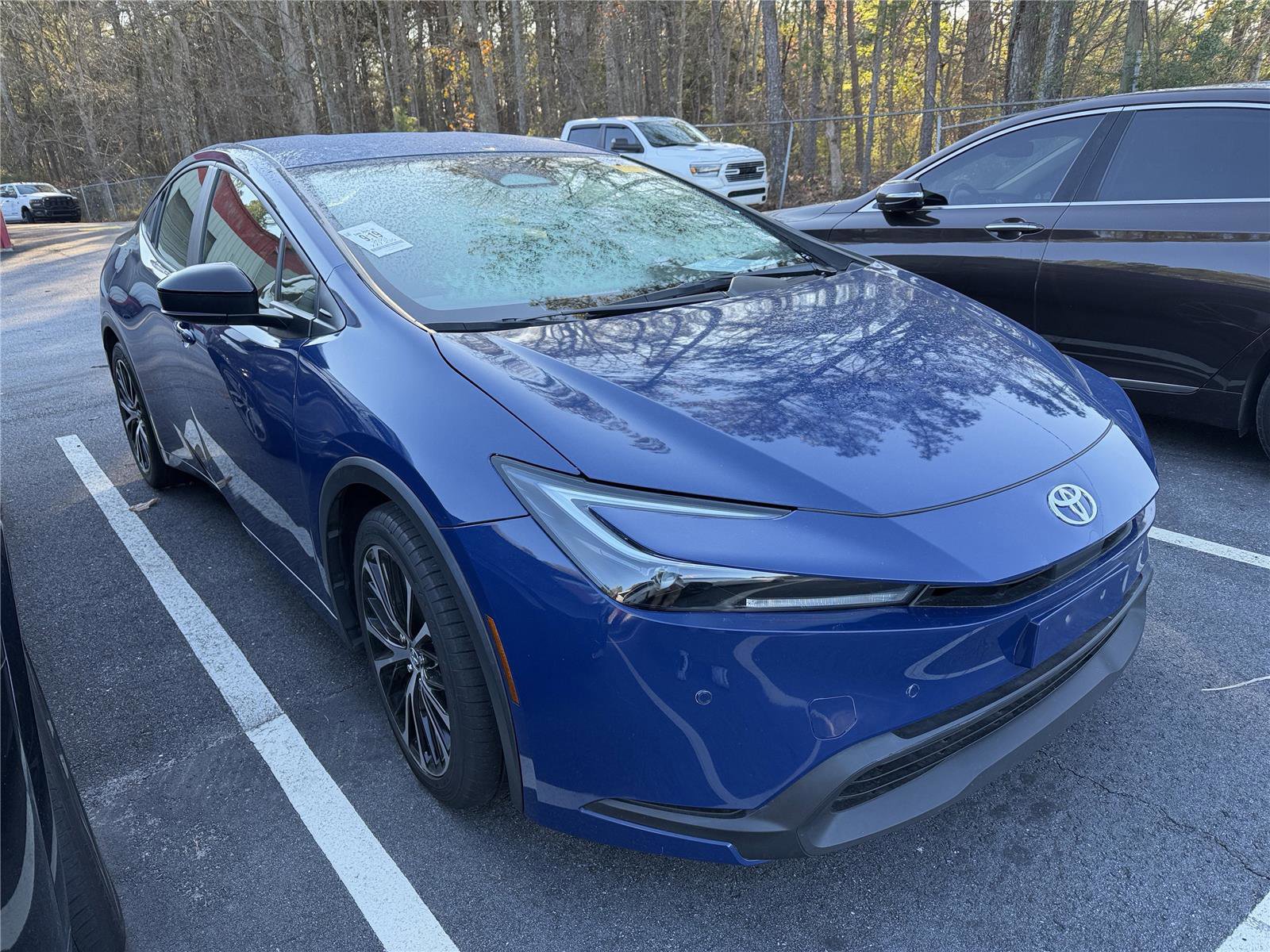 Used 2023 Toyota Prius LE image 3