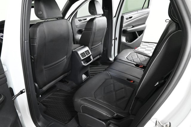 New 2026 Volkswagen Atlas Cross Sport SE image 16