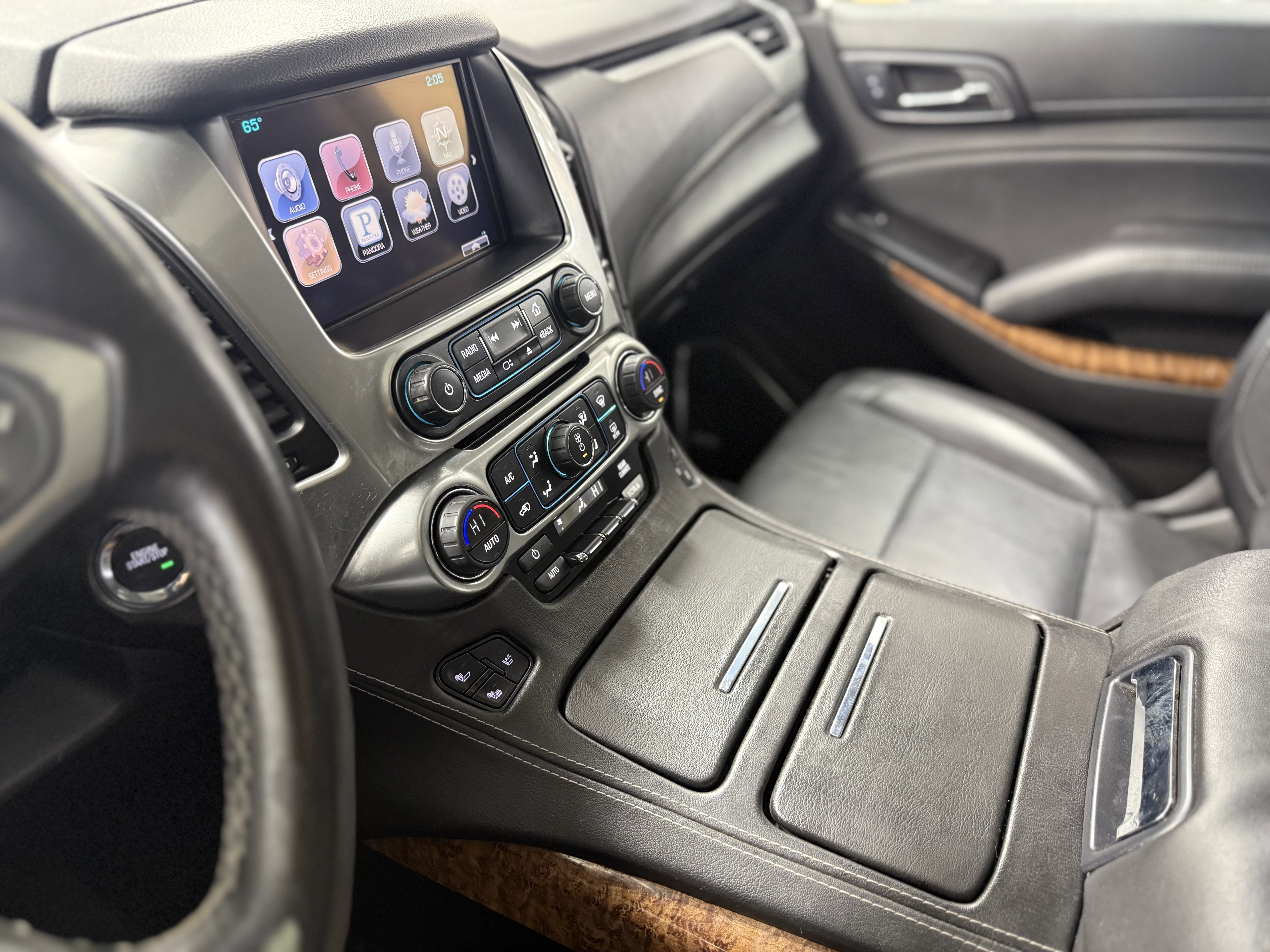 Used 2015 Chevrolet Tahoe LTZ image 25