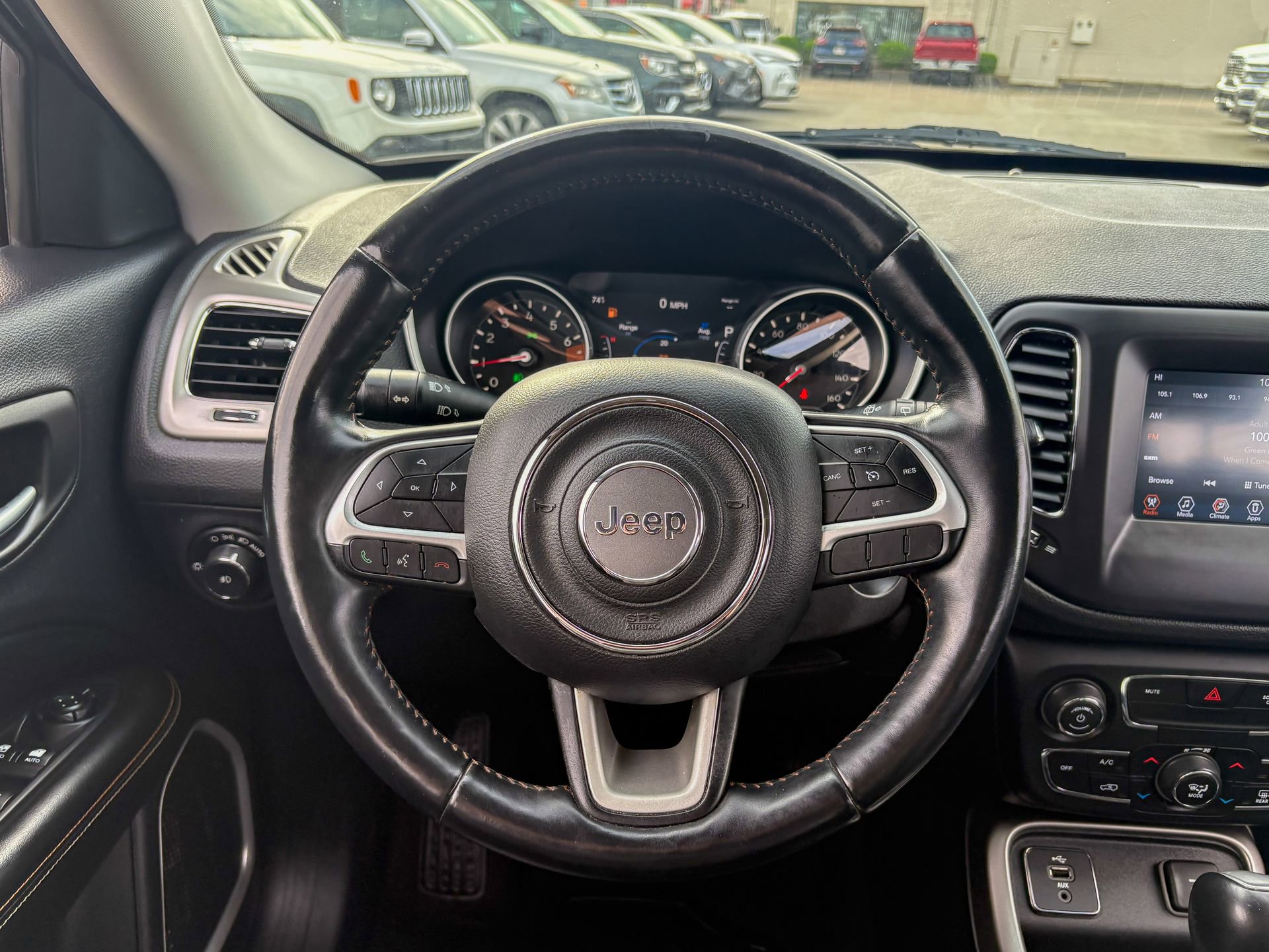 Used 2018 Jeep Compass Latitude w/ Popular Equipment Group FWD image 25