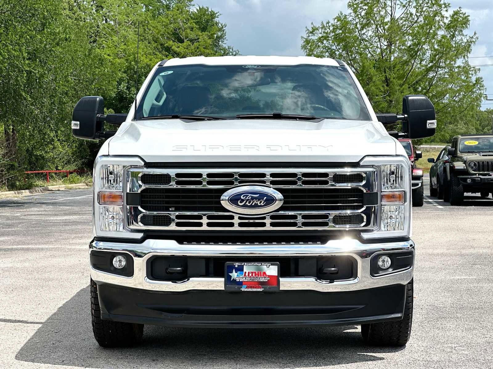 Used 2025 Ford F250 XLT w/ FX4 Off-Road Package AWD/4WD image 10