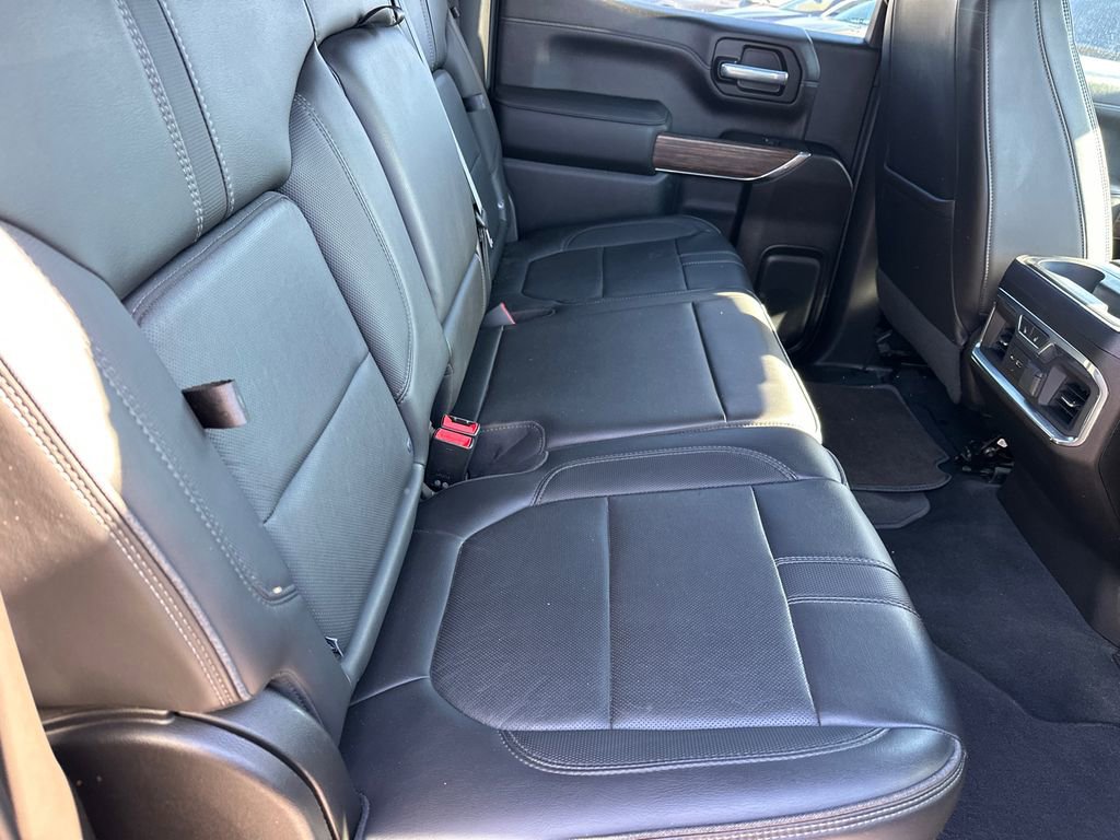 Used 2021 Chevrolet Silverado 1500 High Country w/ Technology Package image 15
