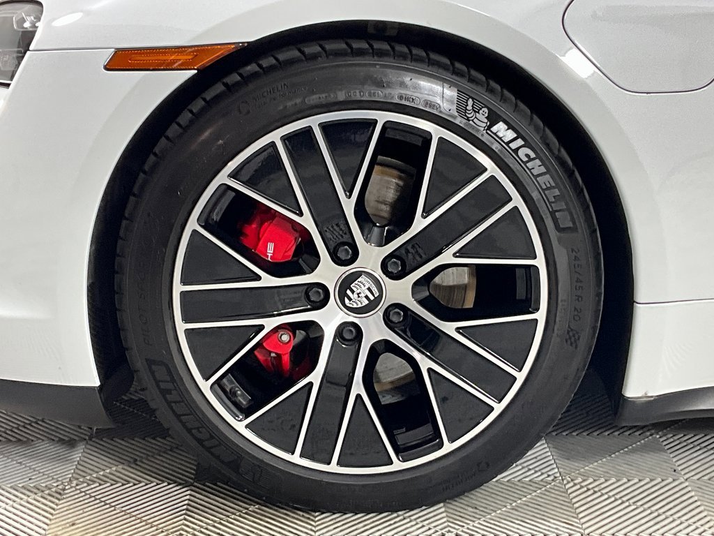 Used 2020 Porsche Taycan 4S image 29