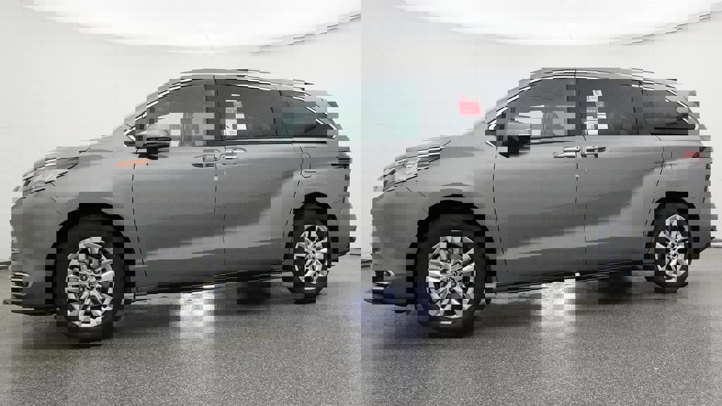 New 2026 Toyota Sienna Limited image 18