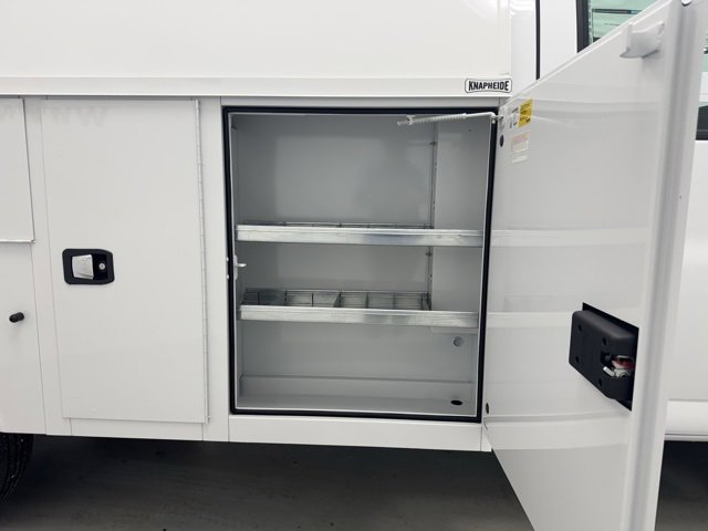 New 2026 Chevrolet Express 3500 w/ Power Convenience Package image 32