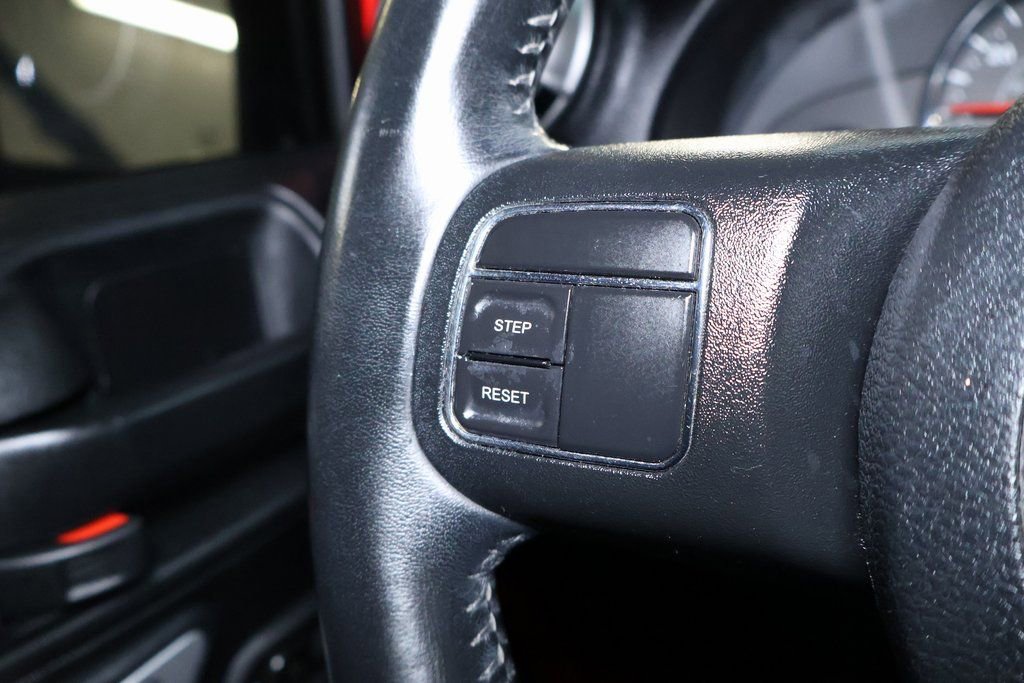 Used 2017 Jeep Wrangler Unlimited Sahara image 19
