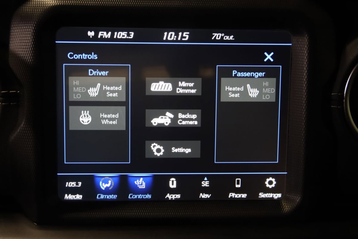 Used 2021 Jeep Wrangler Unlimited Sahara w/ Dual Top Group AWD/4WD image 55