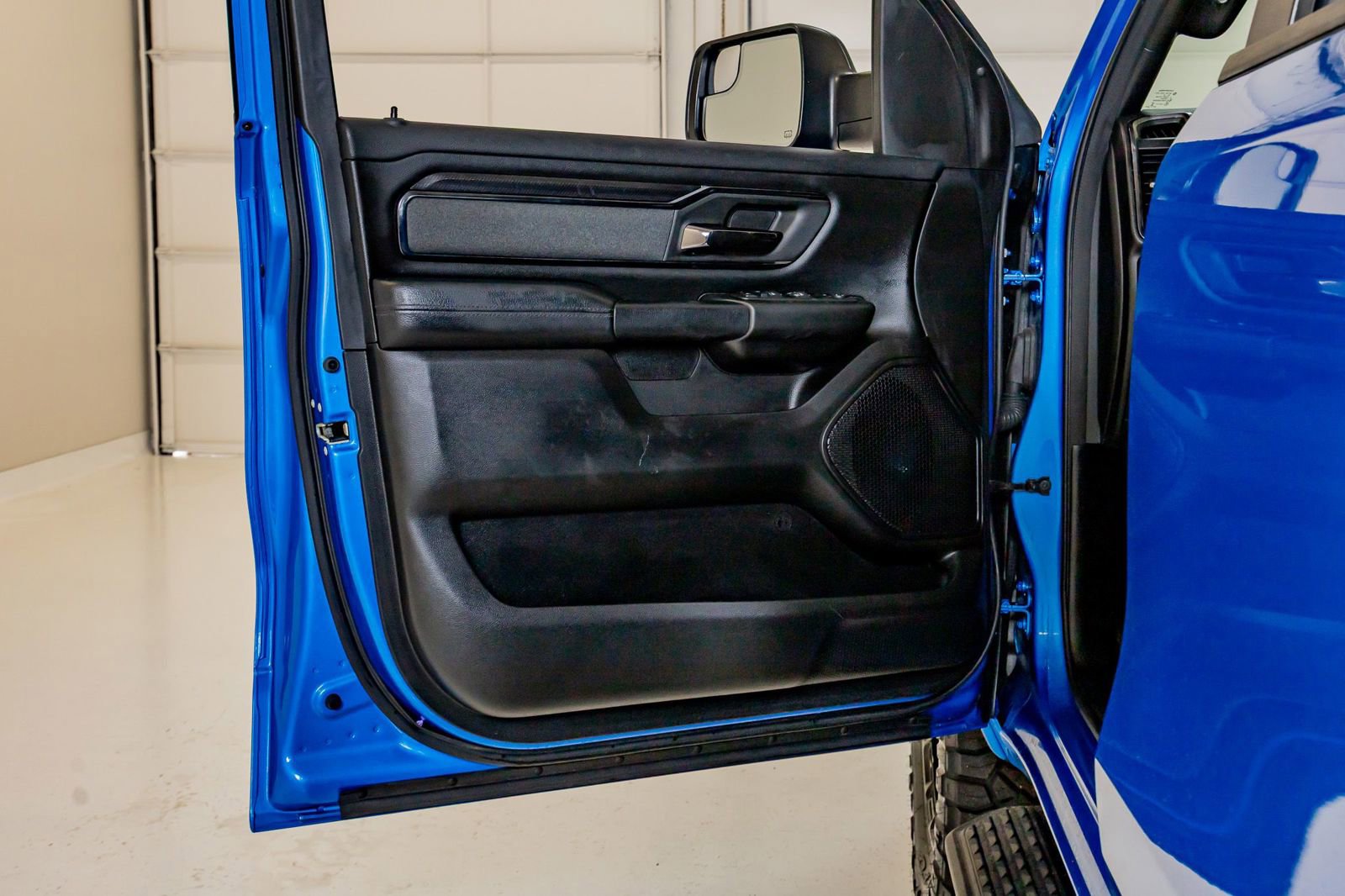 Used 2023 RAM 1500 Big Horn AWD/4WD image 36
