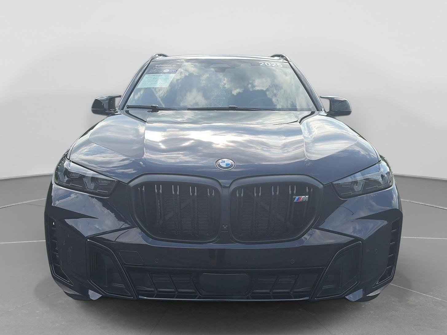 Certified 2025 BMW X5 M60i AWD/4WD image 8