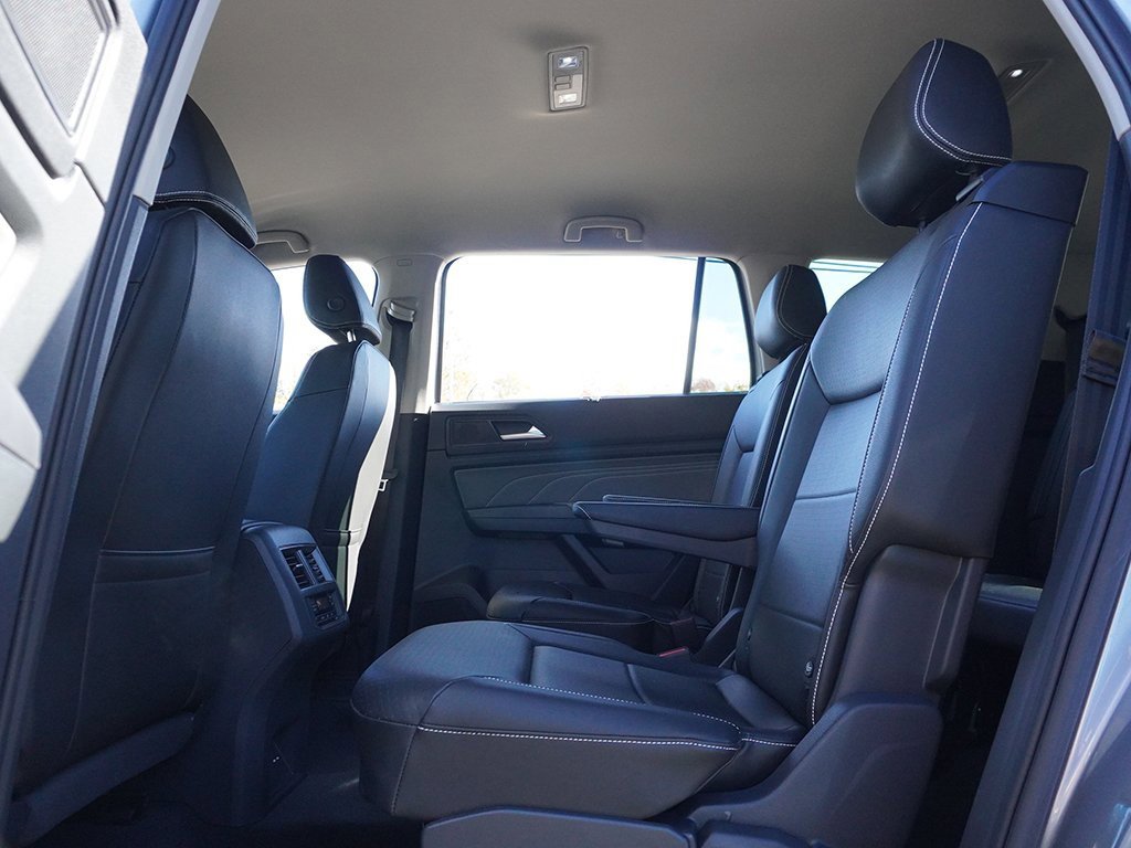 Used 2023 Volkswagen Atlas SE image 35
