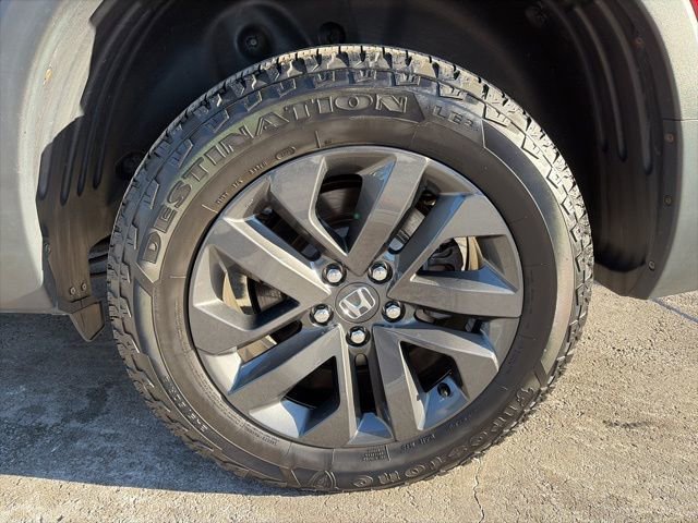 Used 2023 Honda Ridgeline Sport image 11