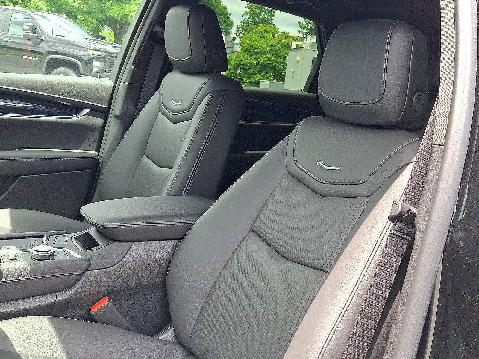New 2026 Cadillac XT5 Premium Luxury w/ LPO, Floor Liner Package FWD image 17