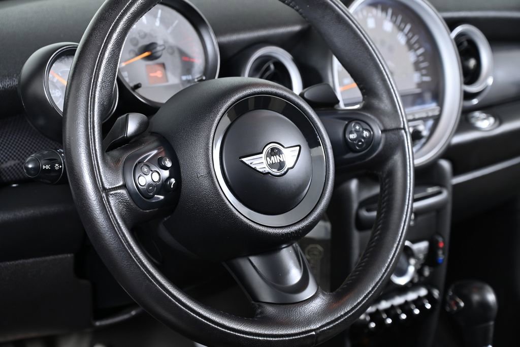 Used 2015 MINI Cooper S image 11