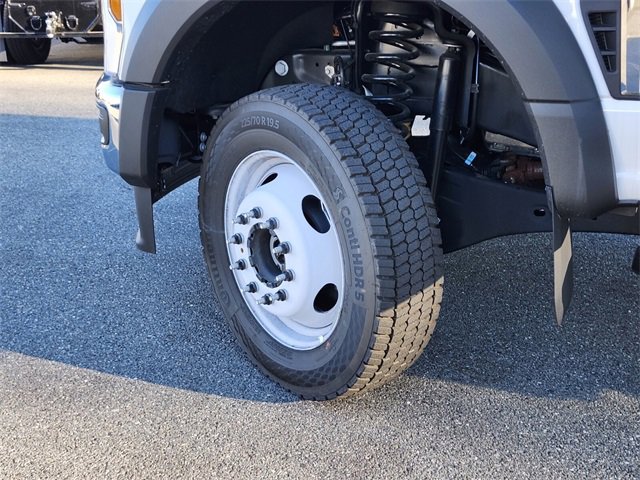New 2024 Ford F550 4x4 Regular Cab Super Duty image 26