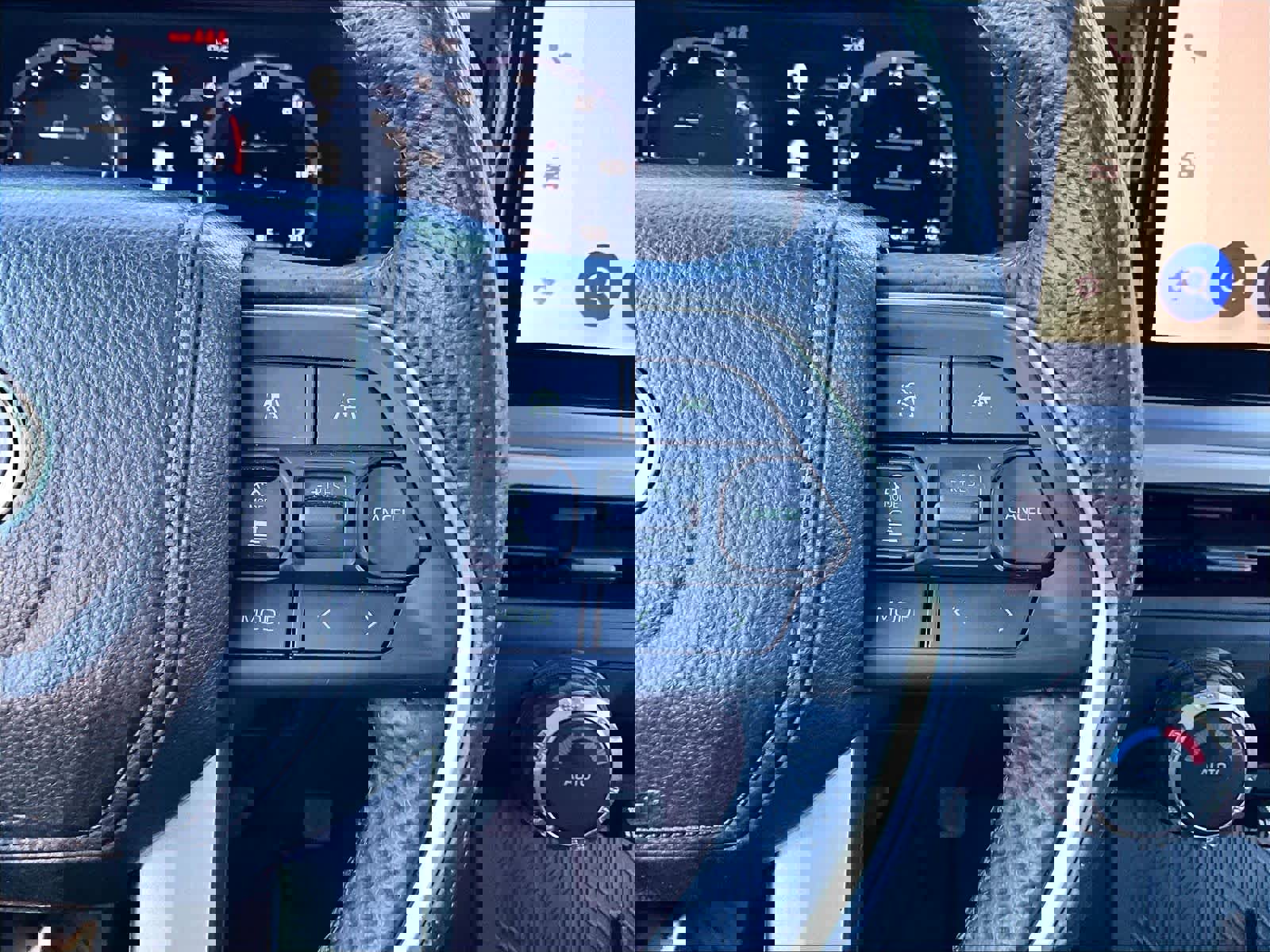 Used 2025 Toyota Tacoma TRD Off-Road image 24