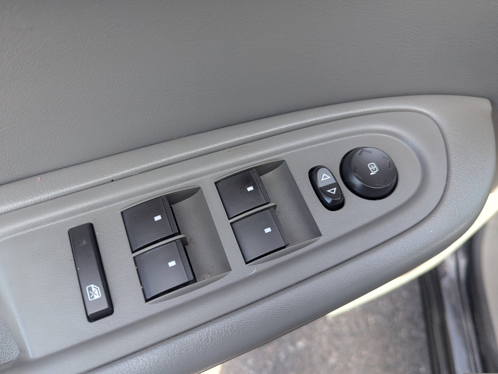 Used 2015 Chevrolet Traverse LT AWD/4WD image 22
