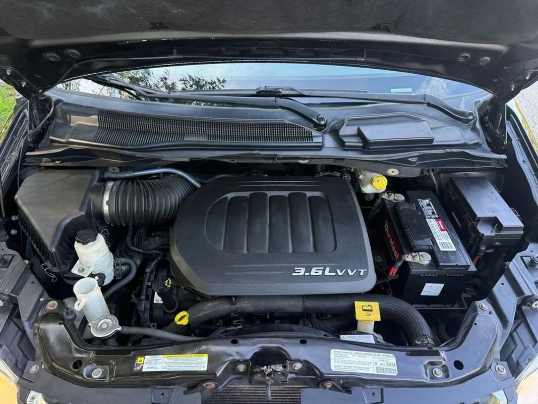 Used 2013 Dodge Grand Caravan SE FWD image 37