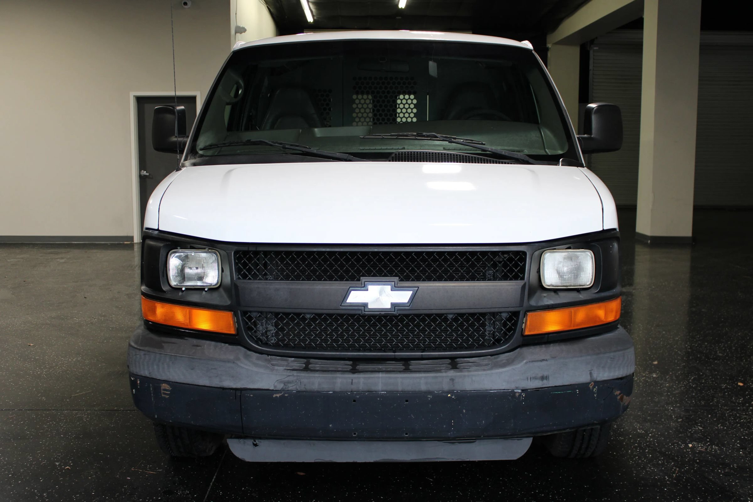 Used 2009 Chevrolet Express 1500 RWD image 7