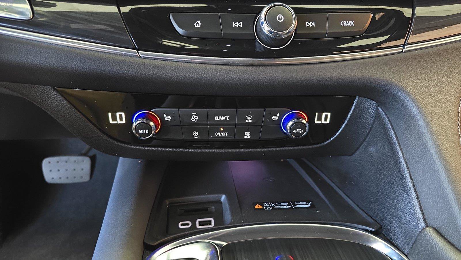 Used 2024 Buick Enclave Essence FWD image 23