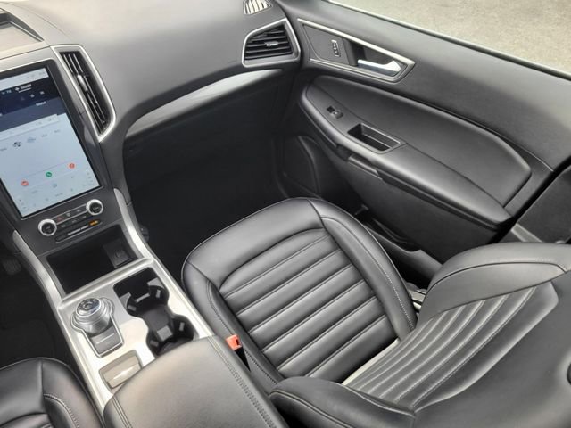 Used 2024 Ford Edge SEL image 13