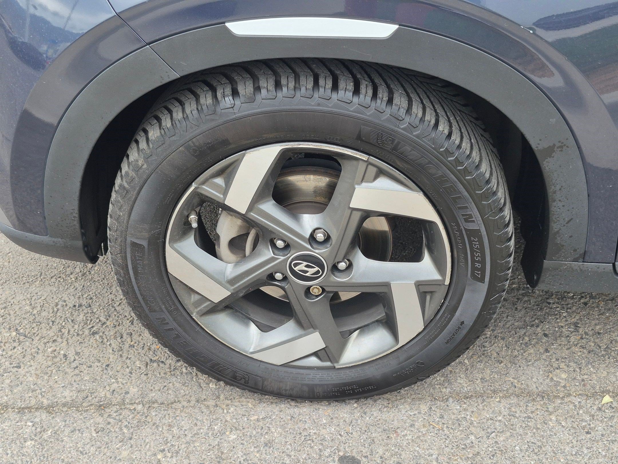 Used 2021 Hyundai Venue w/ Cargo Package FWD image 13