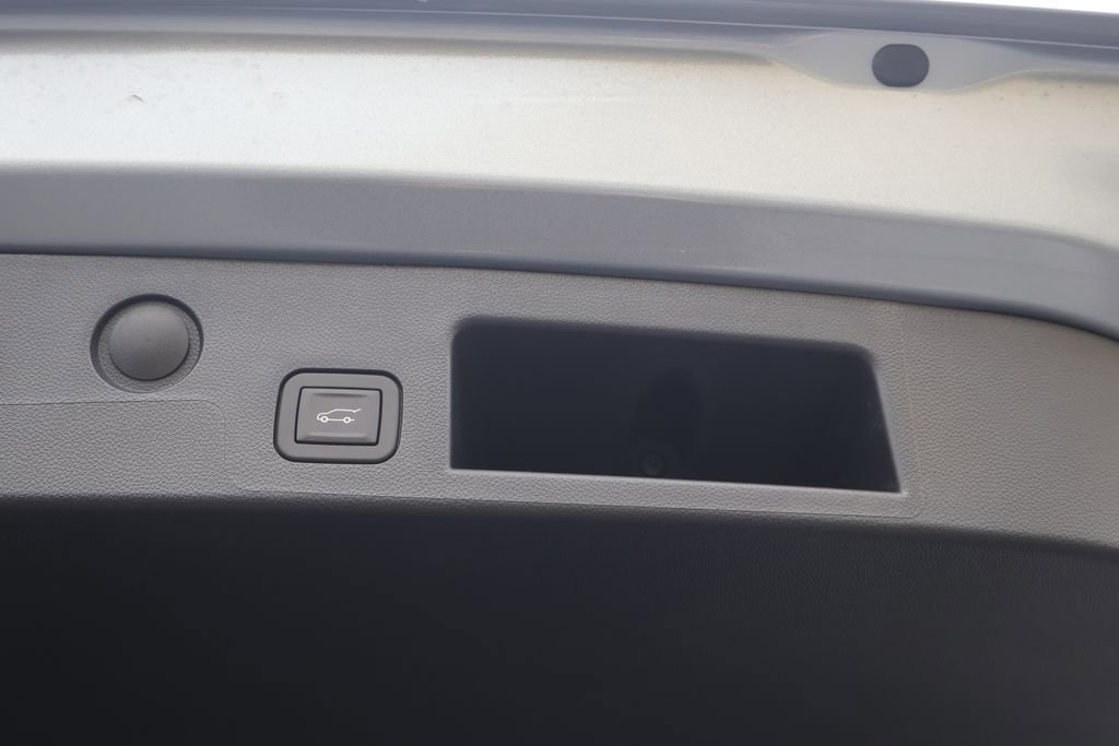 New 2026 Chevrolet Equinox LT w/ Convenience Package II FWD image 47