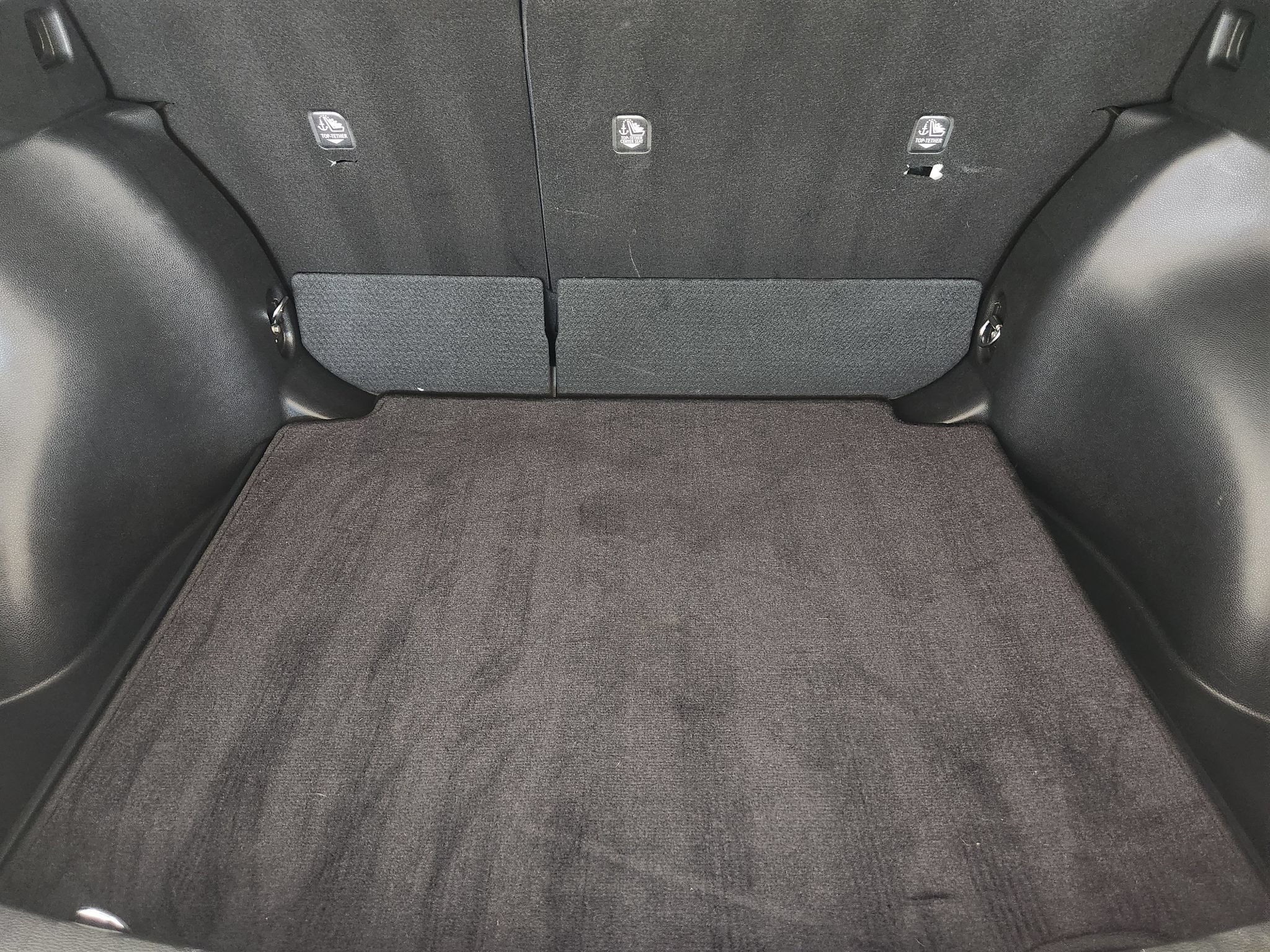 Used 2025 Toyota Corolla Cross LE FWD image 34
