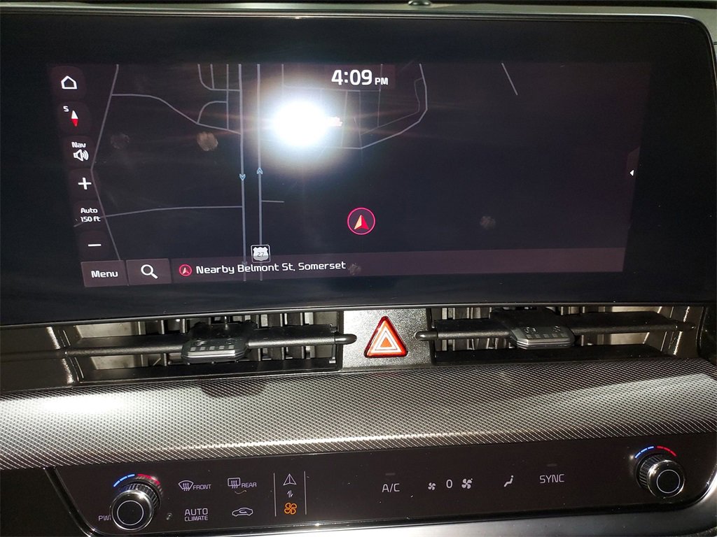 Used 2025 Kia Sportage SX image 24